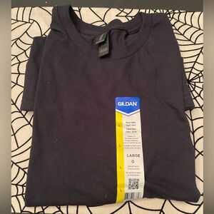 Gildan Black T-Shirt, Large, projects, heavy cotton, short sleeve, 28 1/2 Length